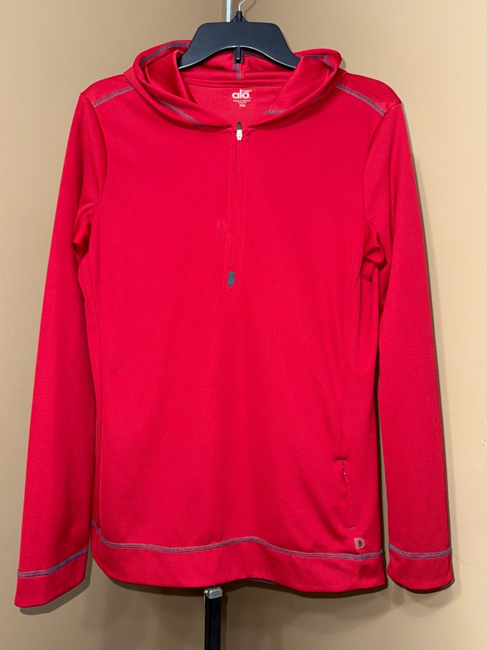 ALO Cool fit Yoga Red Quarter-Zip Hoodie Pullover. Size XXL.